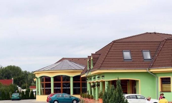Velky Meder Casa | Betty pension