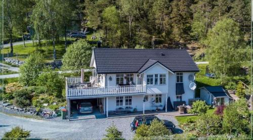 Torheim Casa | Between Fjord og Glacier