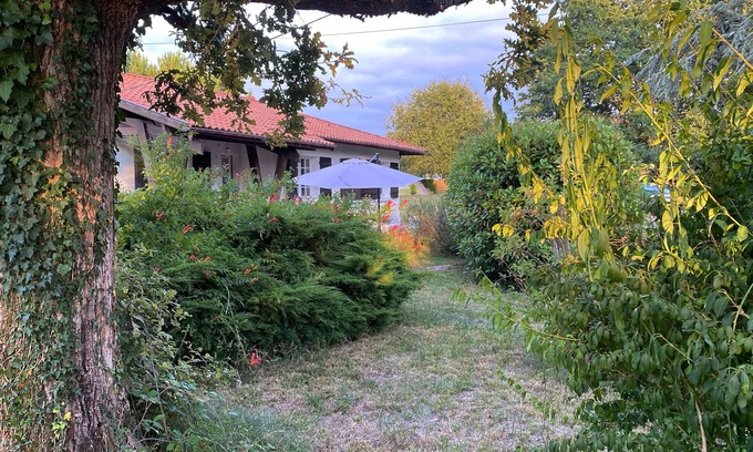 Sainte-Eulalie-en-Born Casa | Between forest, lake and ocean!