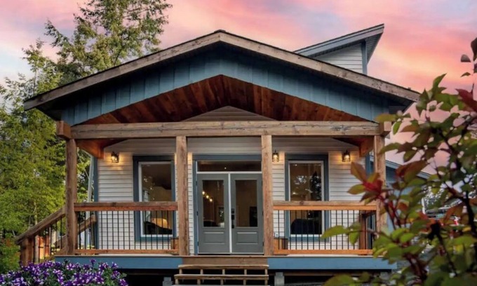 Regional District of Nanaimo Casa | “Between Two Lakes”. New 2 Bedroom Entire Home! (Sleeps 6).