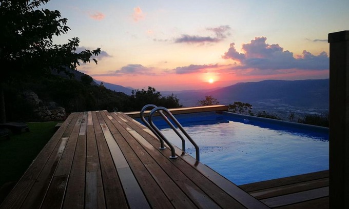 Misgav Cabina | BetweenTheSuns Suites for Couple - Sunset