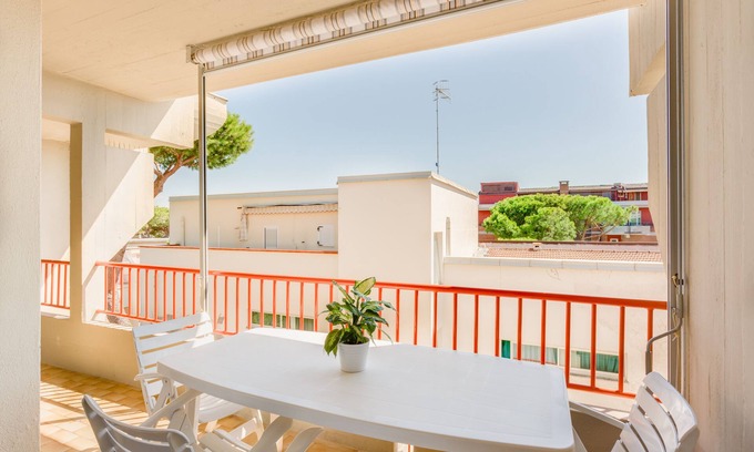 Principina a Mare Apartamento | MÁS ALLÁ DE APARTAMENTOS MAR - AMPLIO APARTAMENTO