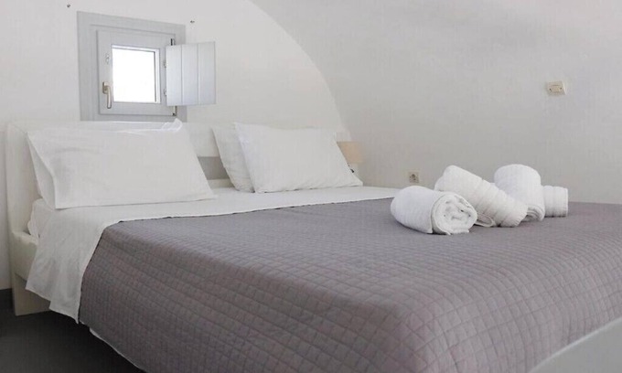 Vourvoulos Apartamento | BH971 - C - Suite Santorini