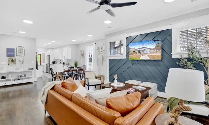 Norwood Casa | #BhamChic: Cama King con vista al parque: Cerca de Top Golf, BJCC y El centro