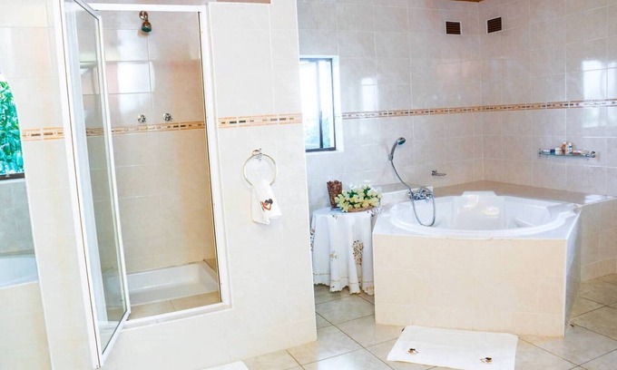 Bulawayo Cama Y Desayuno | Bhimi Getaway Guest House