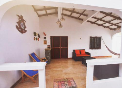 Salinas Casa | Bia & Alan's house
