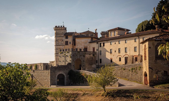 Reggello Otro | Bicocchi is an old Lodge Located Within the Park of the Villa