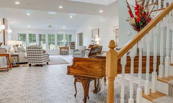 Plymouth Cama Y Desayuno | Biddle Point Inn & Event Venue