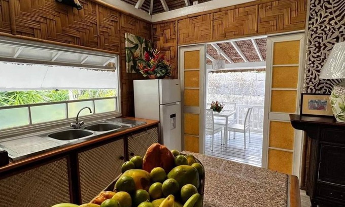 Punaauia Casa | Bienvenue au Fare Rau jolie maison avec un accès à la plus belle plage de Tahiti