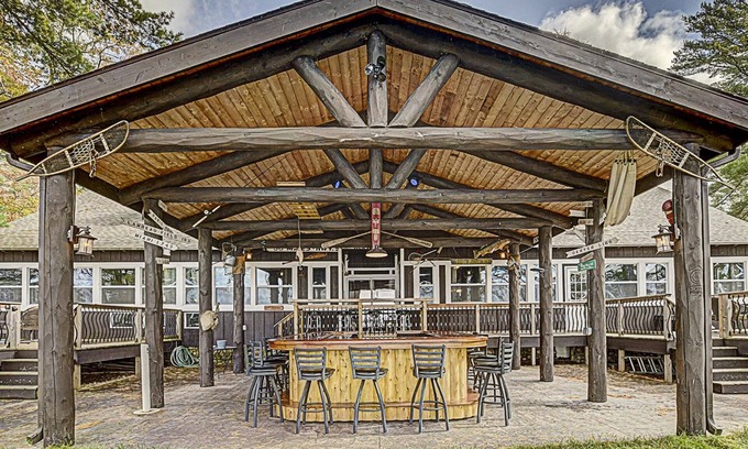 St Germain Cabina | CABINA CON BARRA AL AIRE LIBRE BIG ST GERMAIN LAKE