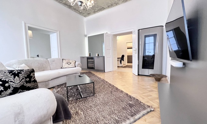 Ljubljana Old Town Apartamento | Big and spaceous modern apartment