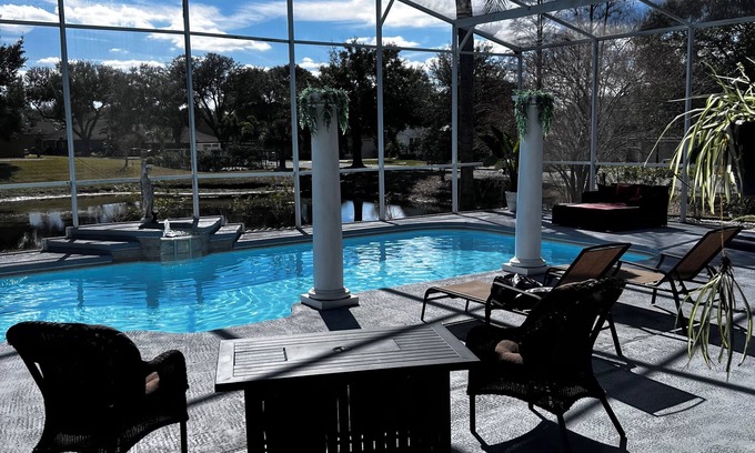 Ocoee Casa | Big Beautiful Master bedroom with pool view!