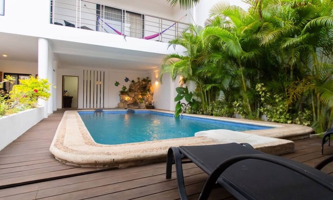 Luis Donaldo Colosio Casa | Big Beautiful House One Street Away from the 5 AVE