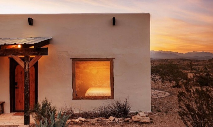 Study Butte-Terlingua Casa | Big Bend Escape Designer Adobe w/Mountain Views
