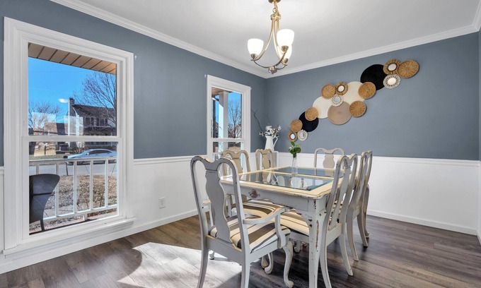 Clarksville Casa | Big & Bright | Fenced Yard | King Bed Master Suite