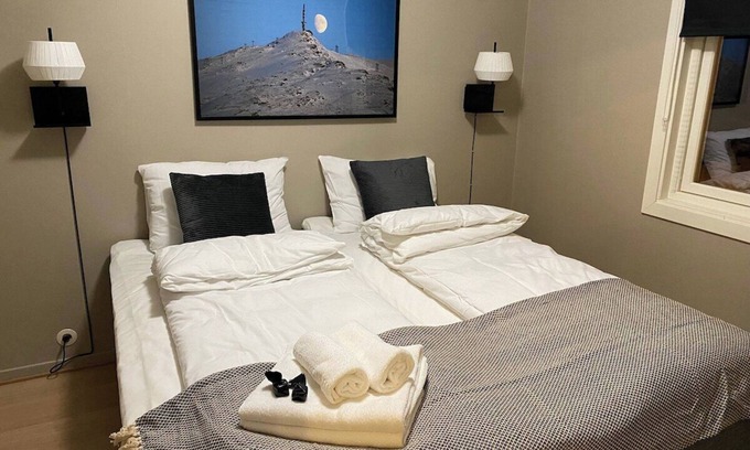 Narvik Casa | Big central house with a view, free parking(E31)