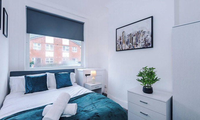 Forsbrook Casa | BIG Daily Discounts, 25 mins to Alton Towers!, Ideal for Families/Big Parties!
