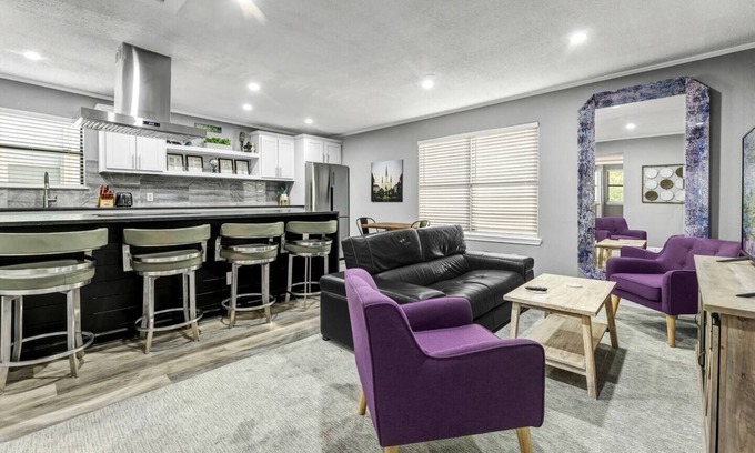 College Station Apartamento | Big Easy: 2 Bedrooms, 2nd floor, Walk to A&M, Comfy King Beds