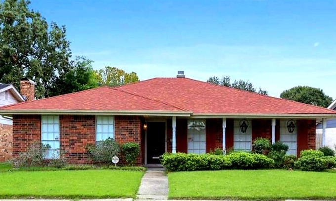 Old Aurora Casa | Big Easy Retreat