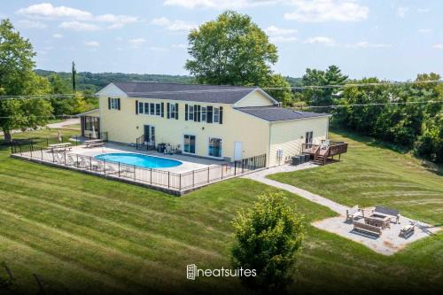 Jonesville Casa | Big Family Lodge near ARK Sleeps 16