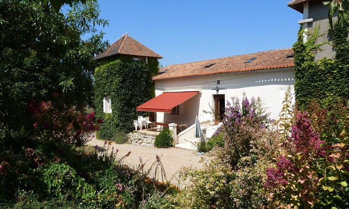 Verteillac Casa | Gran casa en el campo con vista panorámica pisine