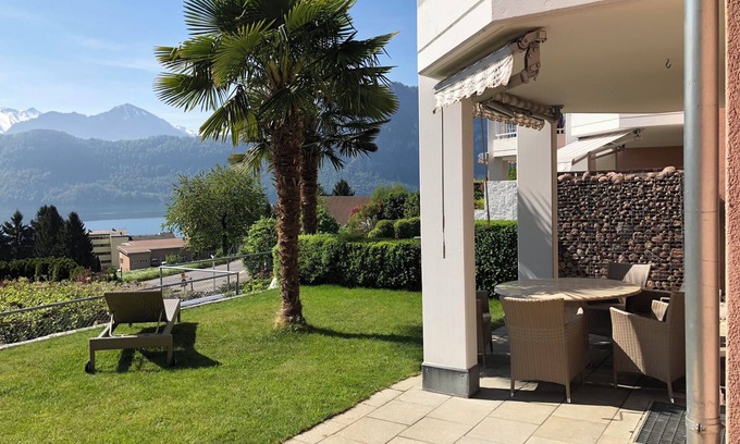 Weggis Casa | Casa en el lago de Lucerna. Impresionante vista, 5 dormitorios y jardines.