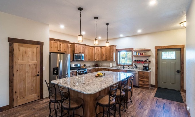 Pinedale Casa | Big Kitchen