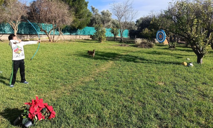 Lliria Casa | Big lawn villa in City of music, near equestrian center,outdoor fun,orchard