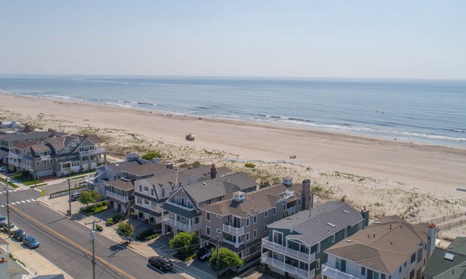 South End Condominio | Frente al mar magnífico 5BR, 4 baños, vistas panorámicas al mar !!