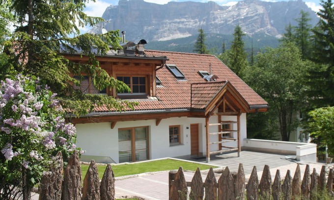 La Villa Chalet De Esquí | Impresionante propiedad familiar con grandes vistas, con capacidad para 8 + 2 personas