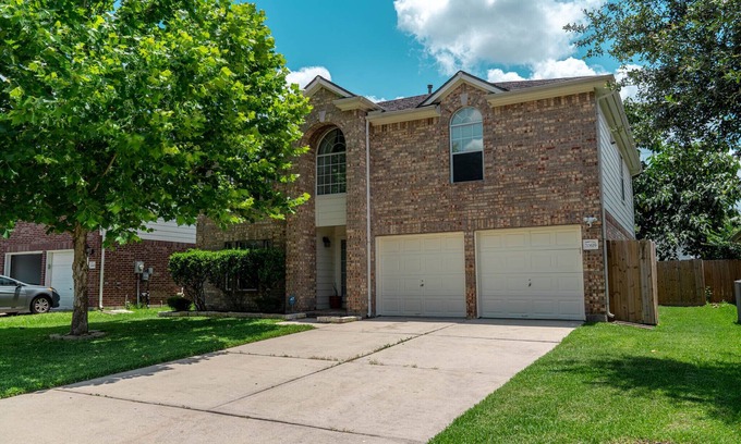 Barker Casa | Big Relaxing 4 bedroom house, close to I10 and 99