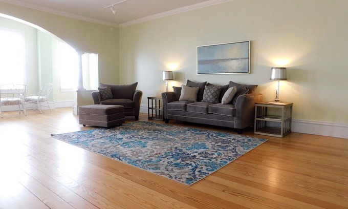 Alma Apartamento | Big River Loft - HUGE studio apartment in Alma