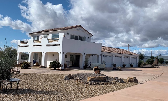 Earp Casa | Big River Luxury Riverfront Casita