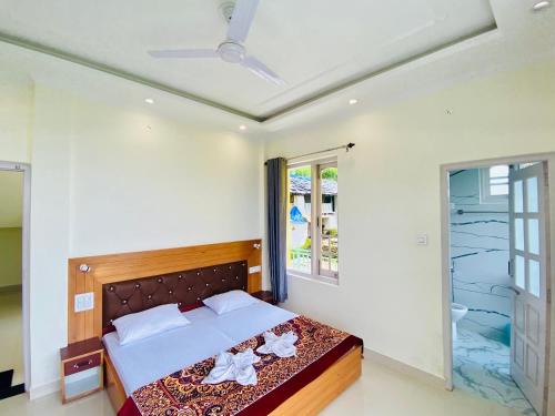 Bhagsu Nag Casa | Big Rock House Dharamkot