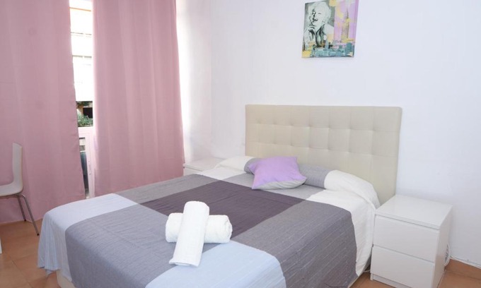 Perchel Norte Casa | Big room in heart dowtown