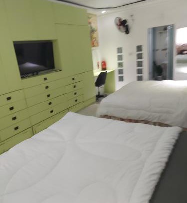 Calapan Casa | Big room with two queen bed