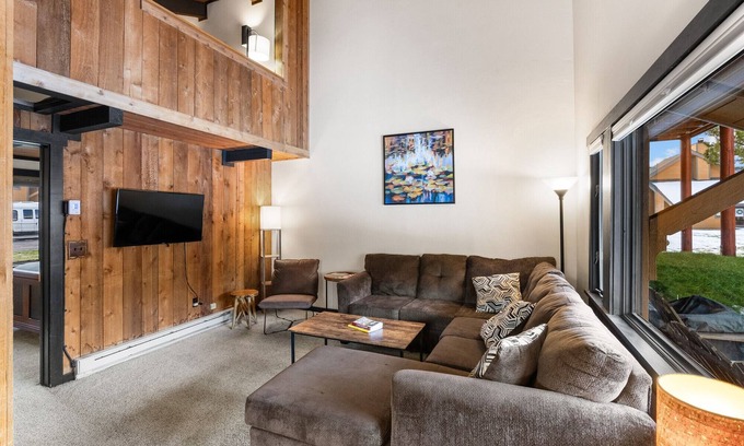 Big Sky Meadow Village Condominio | Big Sky Meadow Retreat 1 Bedroom Plus Loft