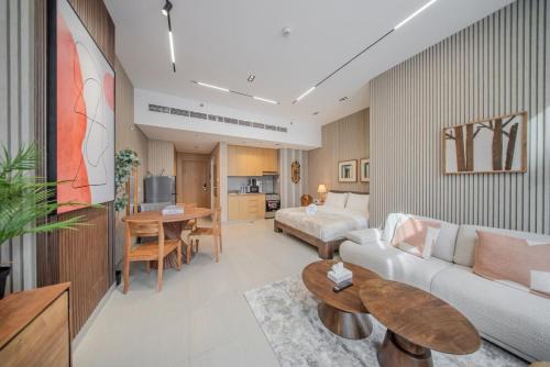 Sharjah Apartamento | Big Studio Apt in Downtown Sharjah - Sleeps 3