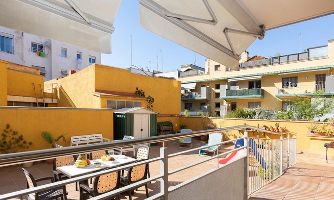 Navas Apartamento | BIG TERRACE APARTMENT IN BARCELONA