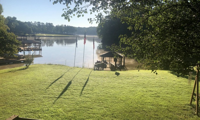 Belmont Casa | Big water Lake Wylie views on quiet cove, private acre property near Belmont
