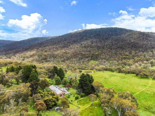 Moonbah Casa | Big Yard Farm - Snowy Mountains