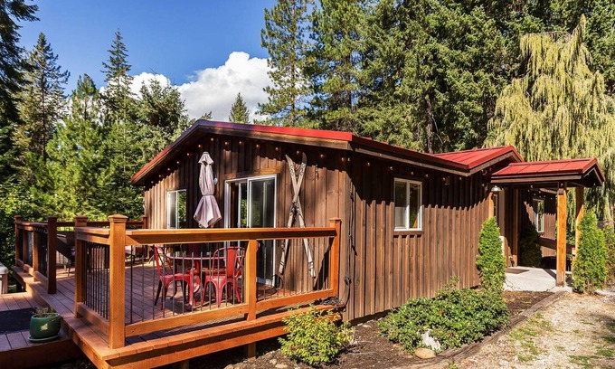 Ardenvoir Cabina | Bigfoot Base Camp