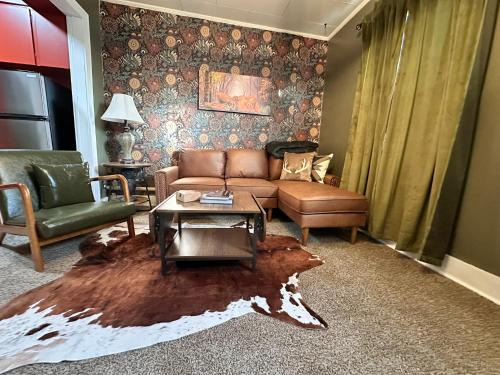 Russell Apartamento | Bigfoot Retreat-private Condo 1bed1bathbalcony
