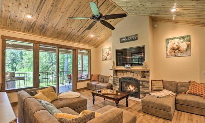 Bigfork Casa | Bigfork Modern Living - Pet and Family Friendly!