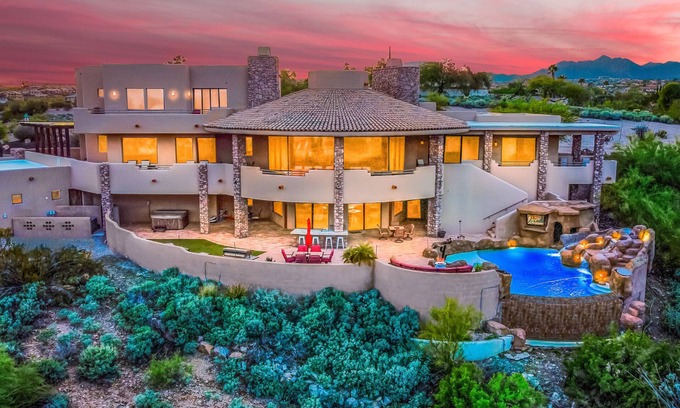 Fountain Hills Casa | BIGGEST BEST MANSION In NE Scottsdale Area- VIEWS, Infinity Pool, MOVIE THEATER!