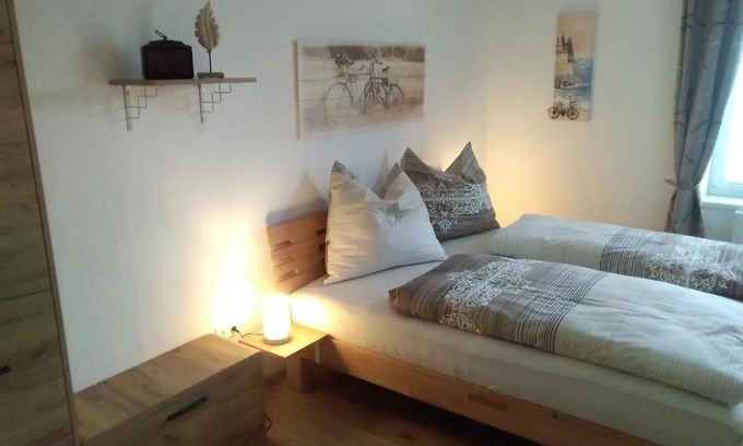 Pols Cama Y Desayuno | Bike Pension Knausz