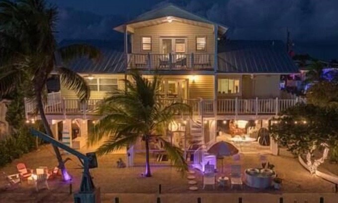 Stillwright Point Casa | Bikini Bottom-Luxury Water Front