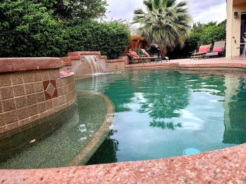 Indio Casa | Bikini & Martini on Palm Meadows Drive
