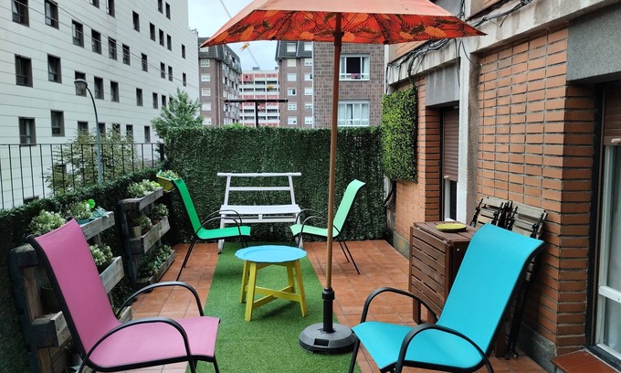 Ibarrekolanda Condominio | Bilbao Gran terraza, 3 Habit..4 personas, Garaje Gratis, teletrabajo.Wifi+ c. TV