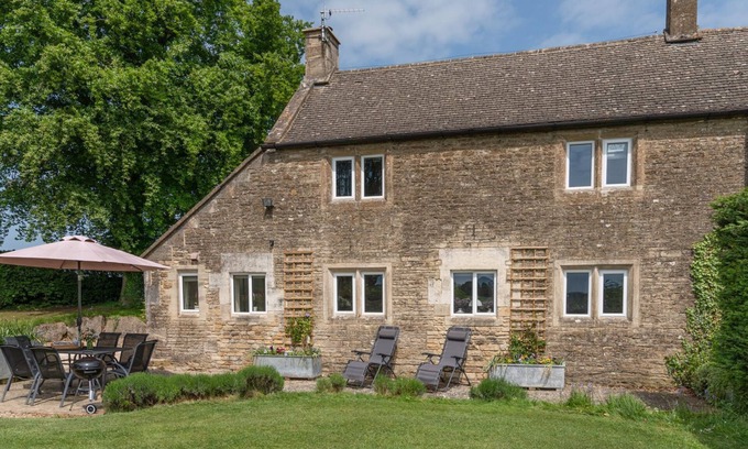 Chedworth Cabaña | Bill's Cottage - Turkdean - Pet Friendly